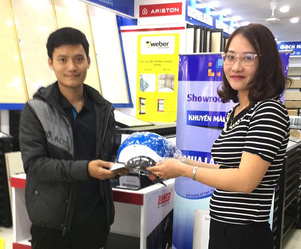 Khách hàng mua đơn hàng từ 5 triệu được tặng mũ bảo hiểm cao cấp chính hãng